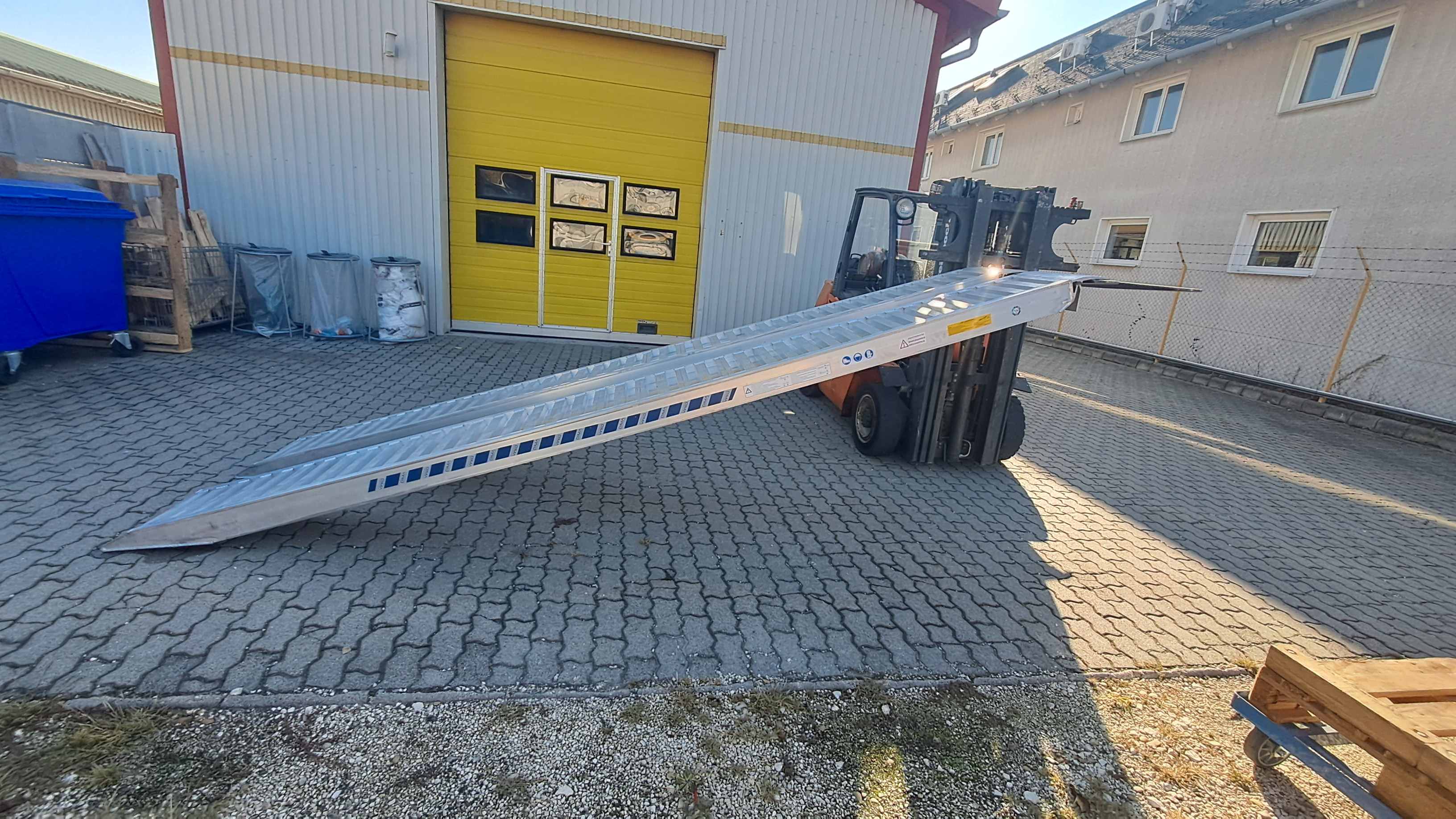 b-20241021_094706.jpg b-20241021_094706.jpg